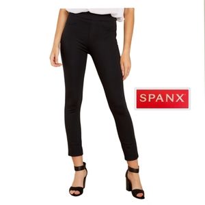 SPANX Four Pocket Skinny NWT Black Small